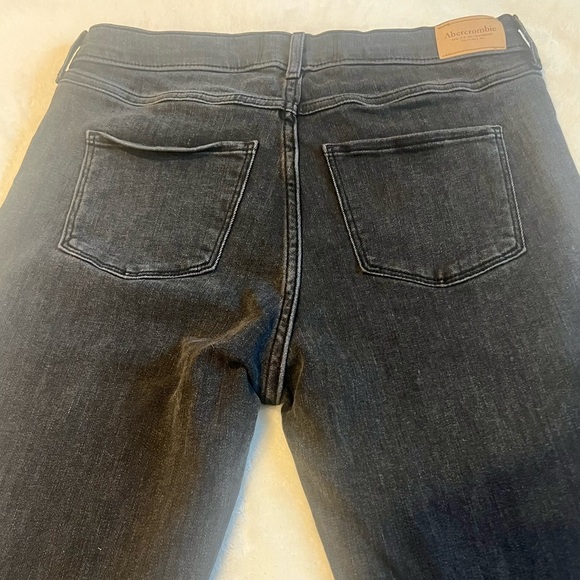 Abercrombie Kids High Rise Stretch Jeggings, Black, Size 17/18 juniors - Picture 6 of 8